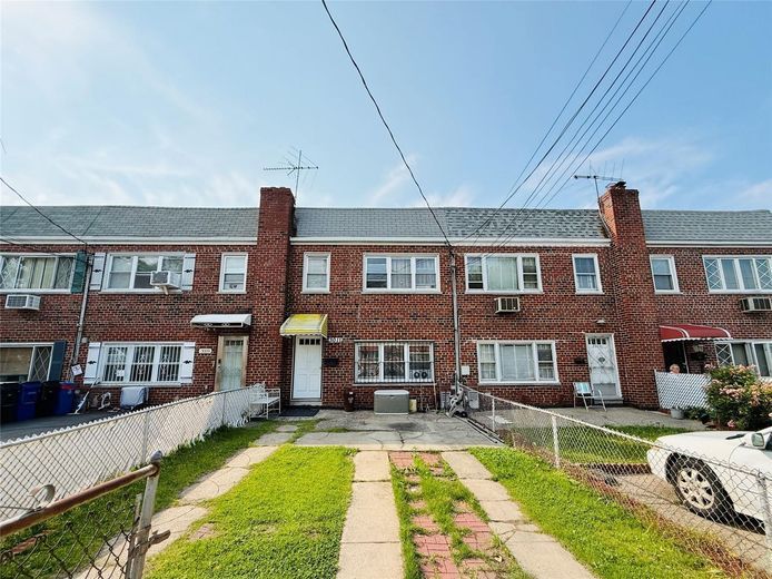 3011 Randall Avenue