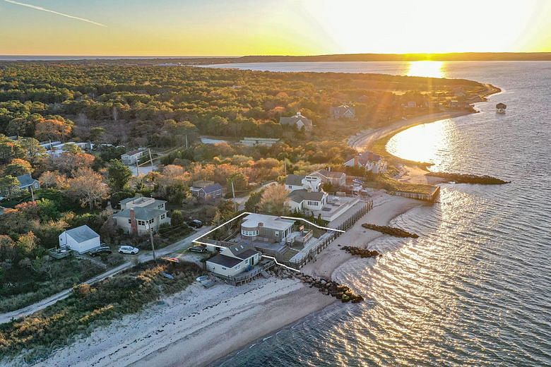 302 Shore Road