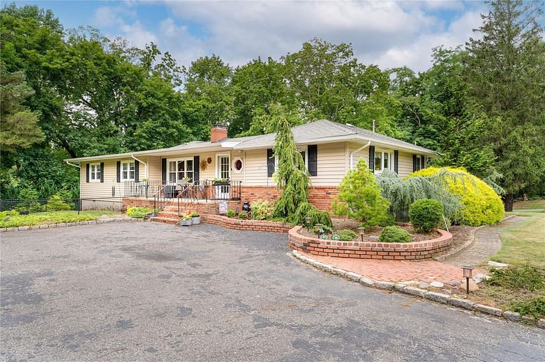 31 Remsen Road