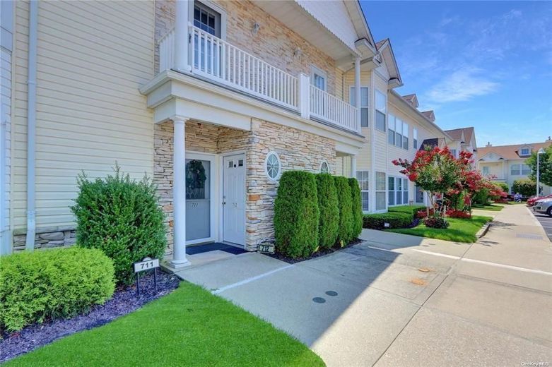 310 Narragansett Villas Drive