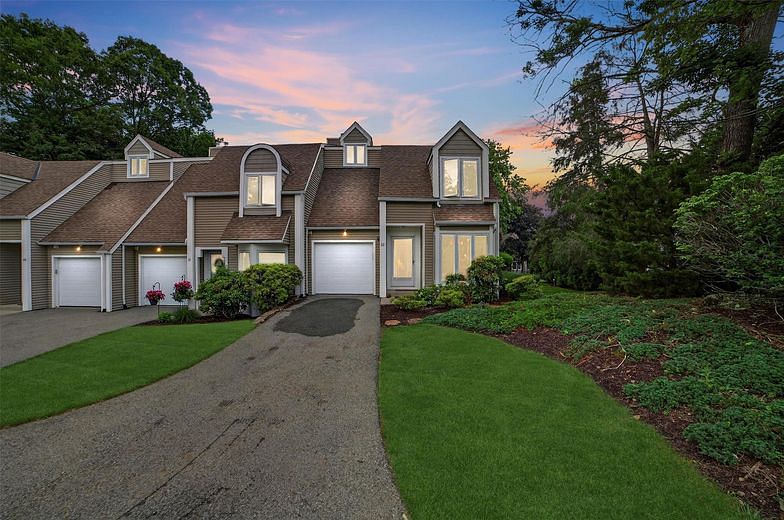32 Spring Pond Drive