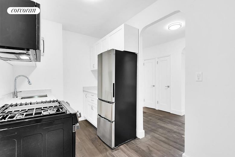 3245 Perry Avenue #4B