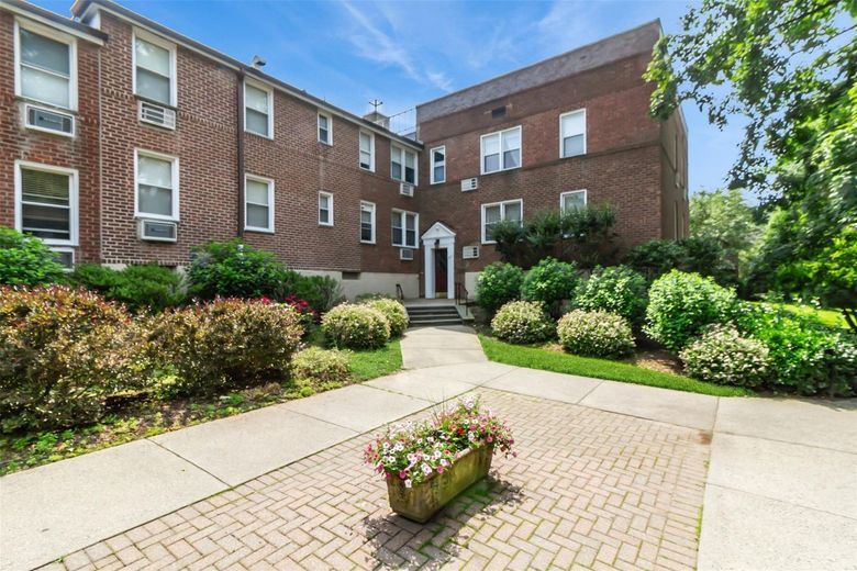 325 Palmer #1D
