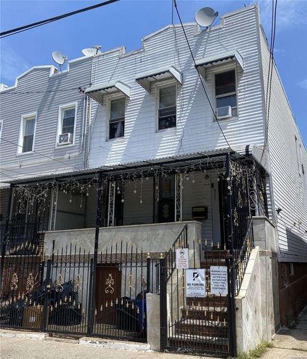 331 Lincoln Avenue