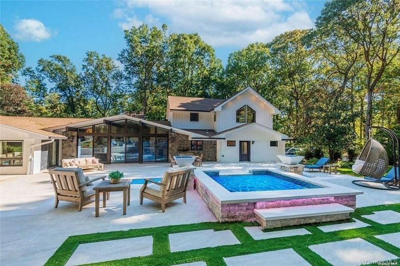 339 Ridge Lane