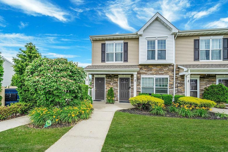 34 Weatherby Lane