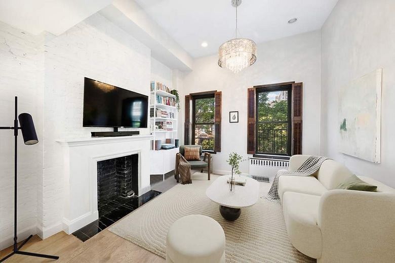 348 East 89th Street #9W