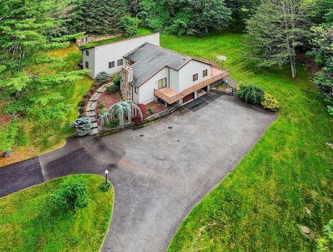 35 Greenlawn Road
