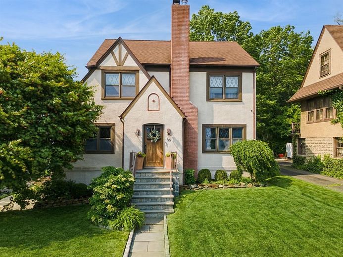 35 Irenhyl Avenue