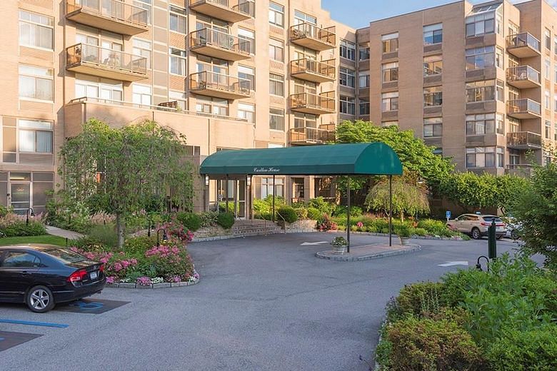 35 N Chatsworth Avenue #5Q