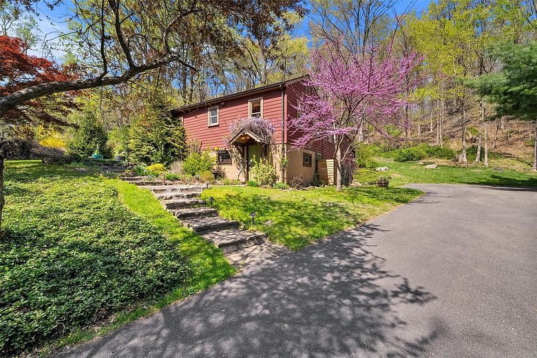 35 Riverview Trail
