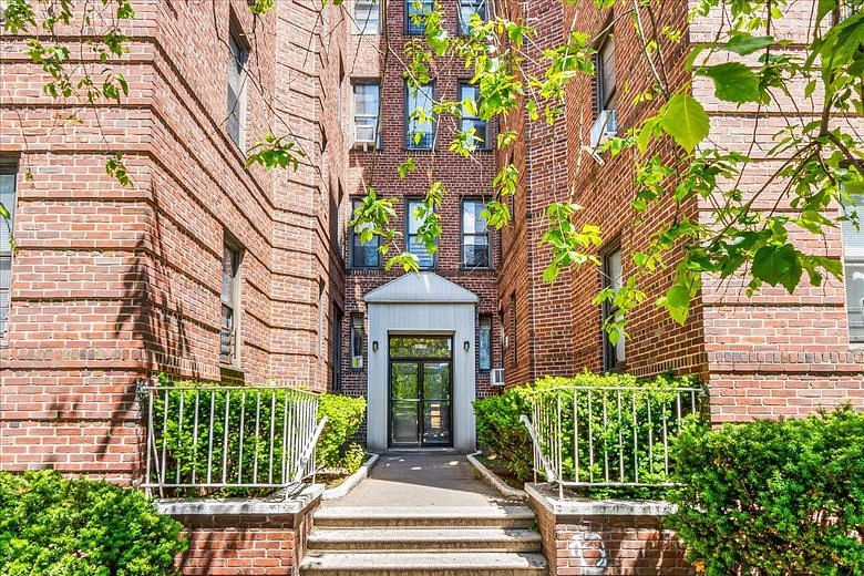 3505 Parsons Blvd #5H