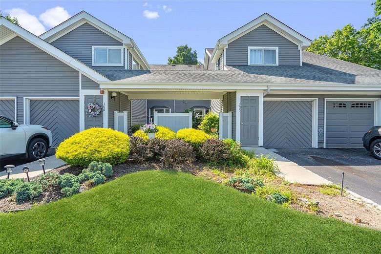 365 Seabreeze Court