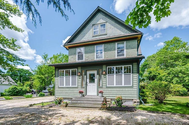 366 Montauk Highway