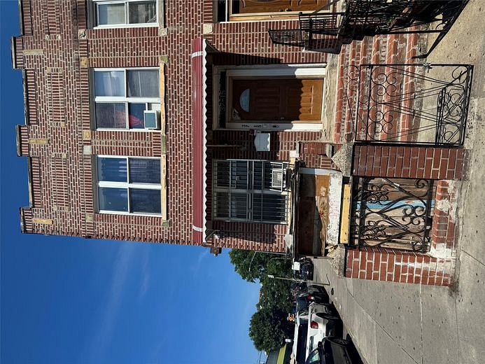 3715 93rd Street