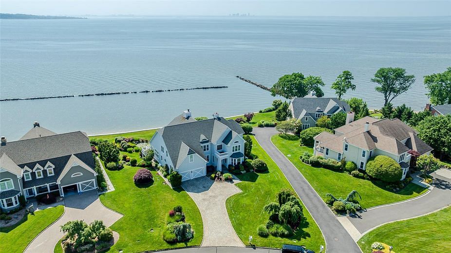 38 Pembroke Drive