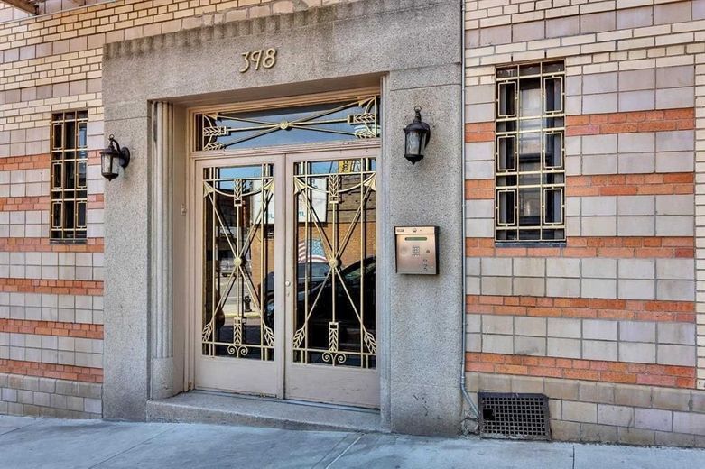 398 Oliver Street #6G