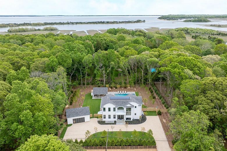 4 Dogwood Drive