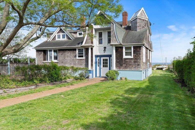 4 Shore Road
