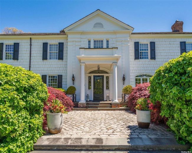 40 Piping Rock Road