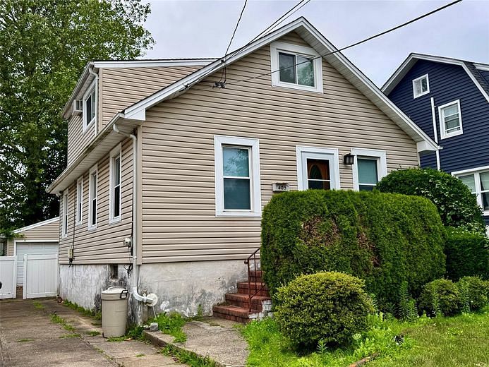 405 Hamilton Avenue