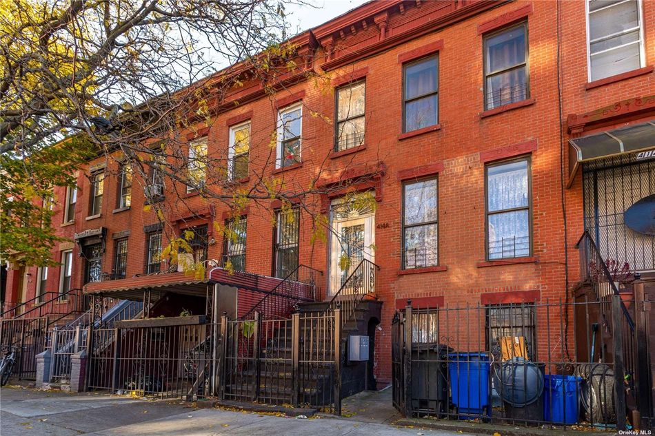 Homes For Sale in Stuyvesant Heights Yoreevo