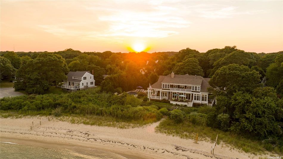 Homes For Sale in East Marion Yoreevo