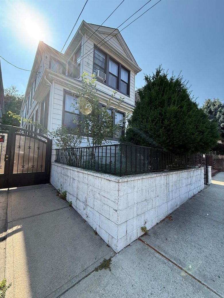 4242 79th Street