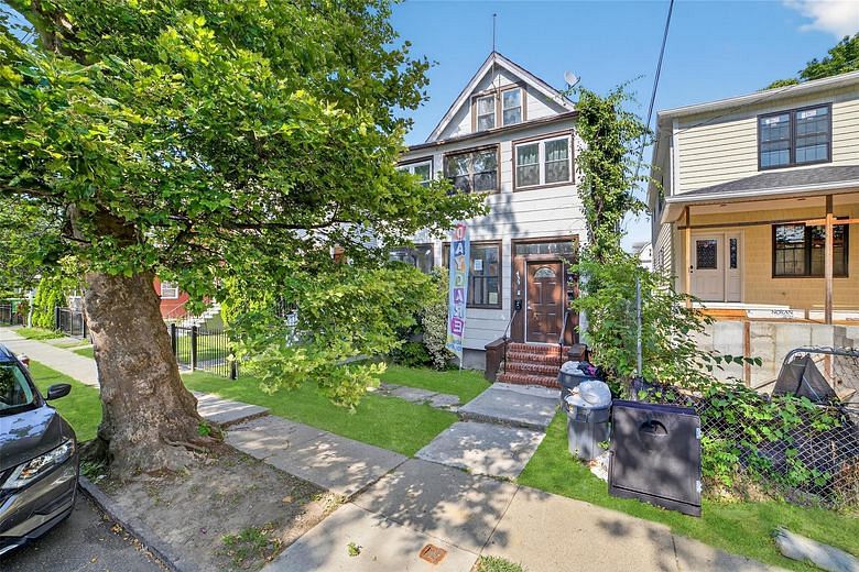 439 S 7th Avenue
