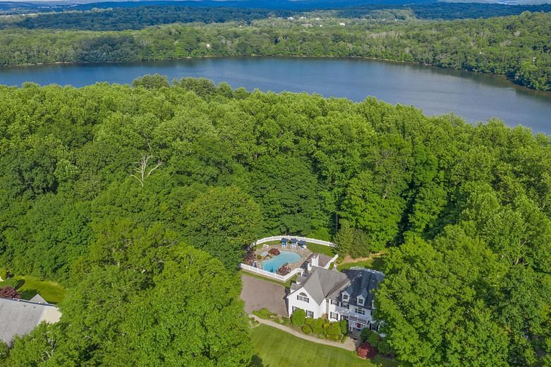 44 Watergate Drive