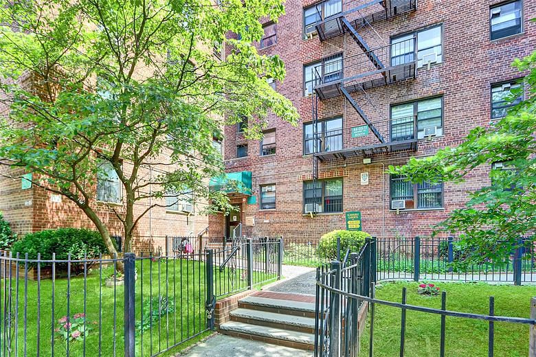 4405 Macnish Street #1B