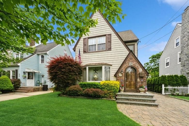 445 Wellington Road