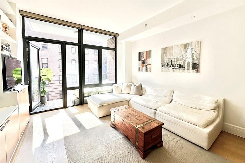 47 Bridge Street #4A