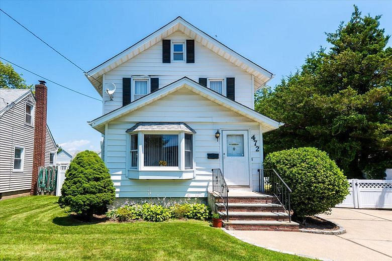 472 S 3rd Street