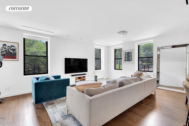 478 Central Park West #2B