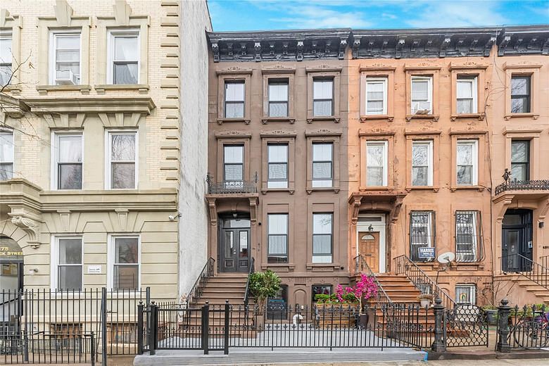 479 Hancock Street