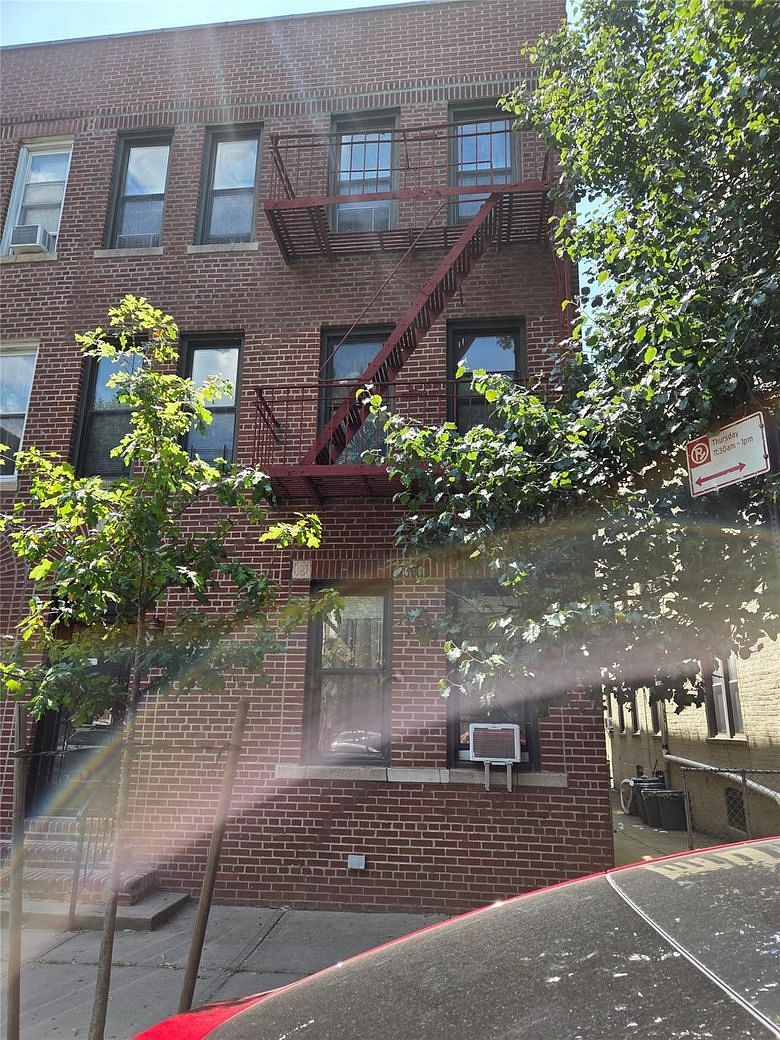 48-42 41 Street
