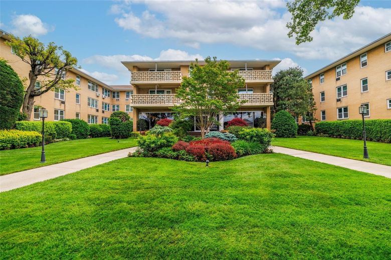 490 Atlantic Avenue #103