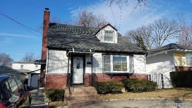 492 Pershing Boulevard