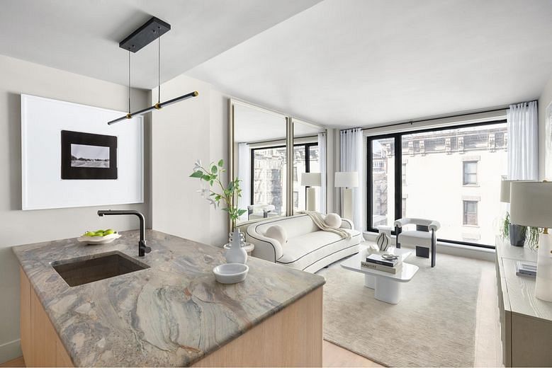 499 Ninth Avenue #2CN
