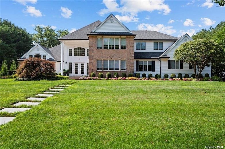 5 Landing Court