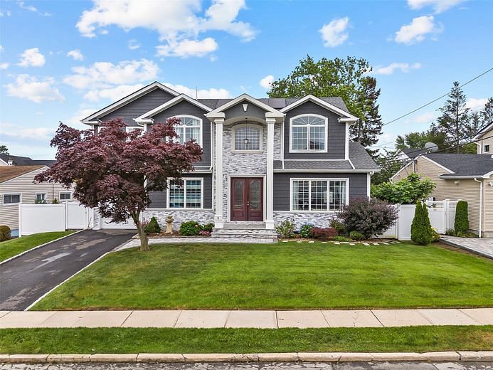 5 Vera Avenue