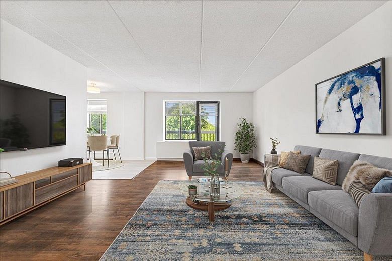 50 Columbus Avenue #611