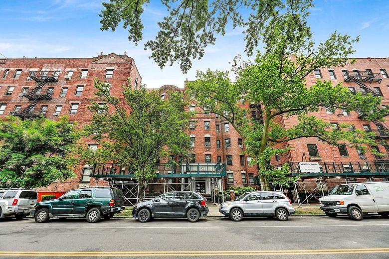 50 Lefferts Ave #6M