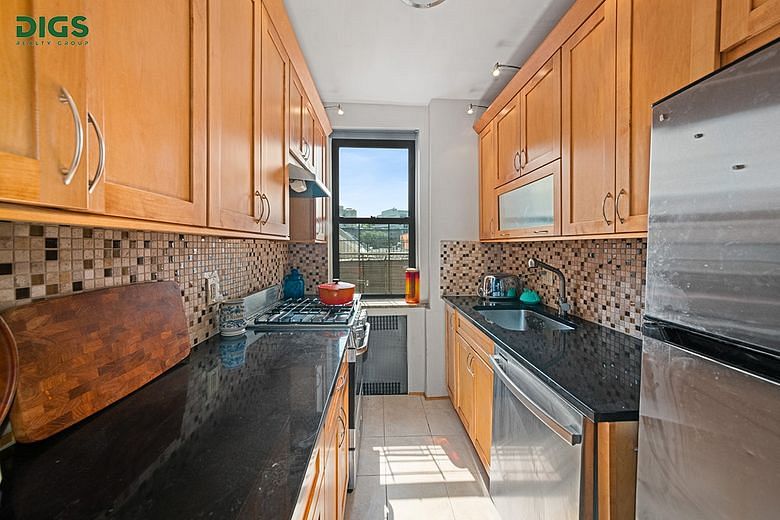 50 Lefferts Avenue #3D