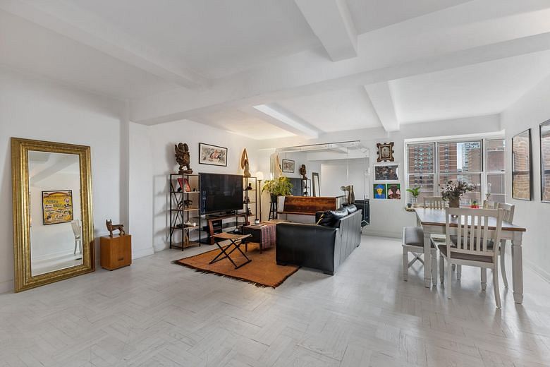 500C Grand Street #B11C
