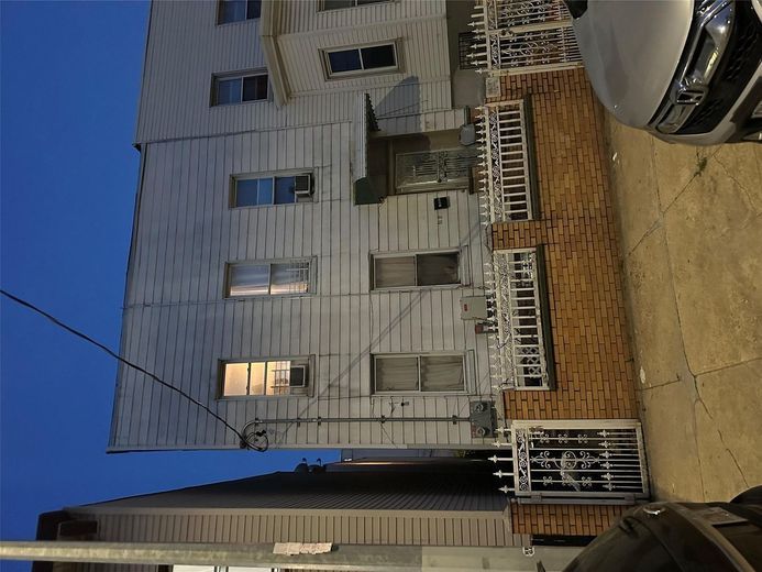 51-17 34th Street