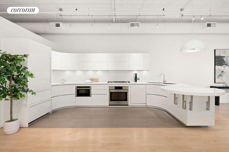 515 Broadway #4A
