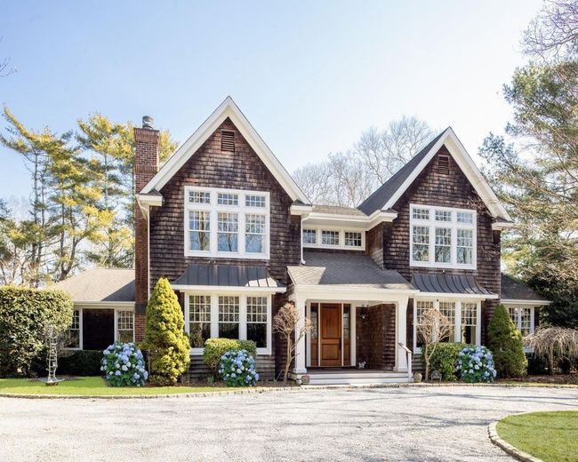 53 Cedar Lane W