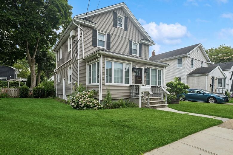 53 Spruce Avenue